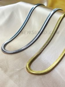 KONOV Stainless Steel Men's Necklace Snake Chain - Gold And Silver 7mm 24"