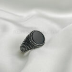 BLACK STONE RING