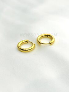 Round Embossing Ear Rings- 2 pcs