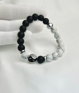 AA 10mm  White Howlite & Black Matte Polished Beads
