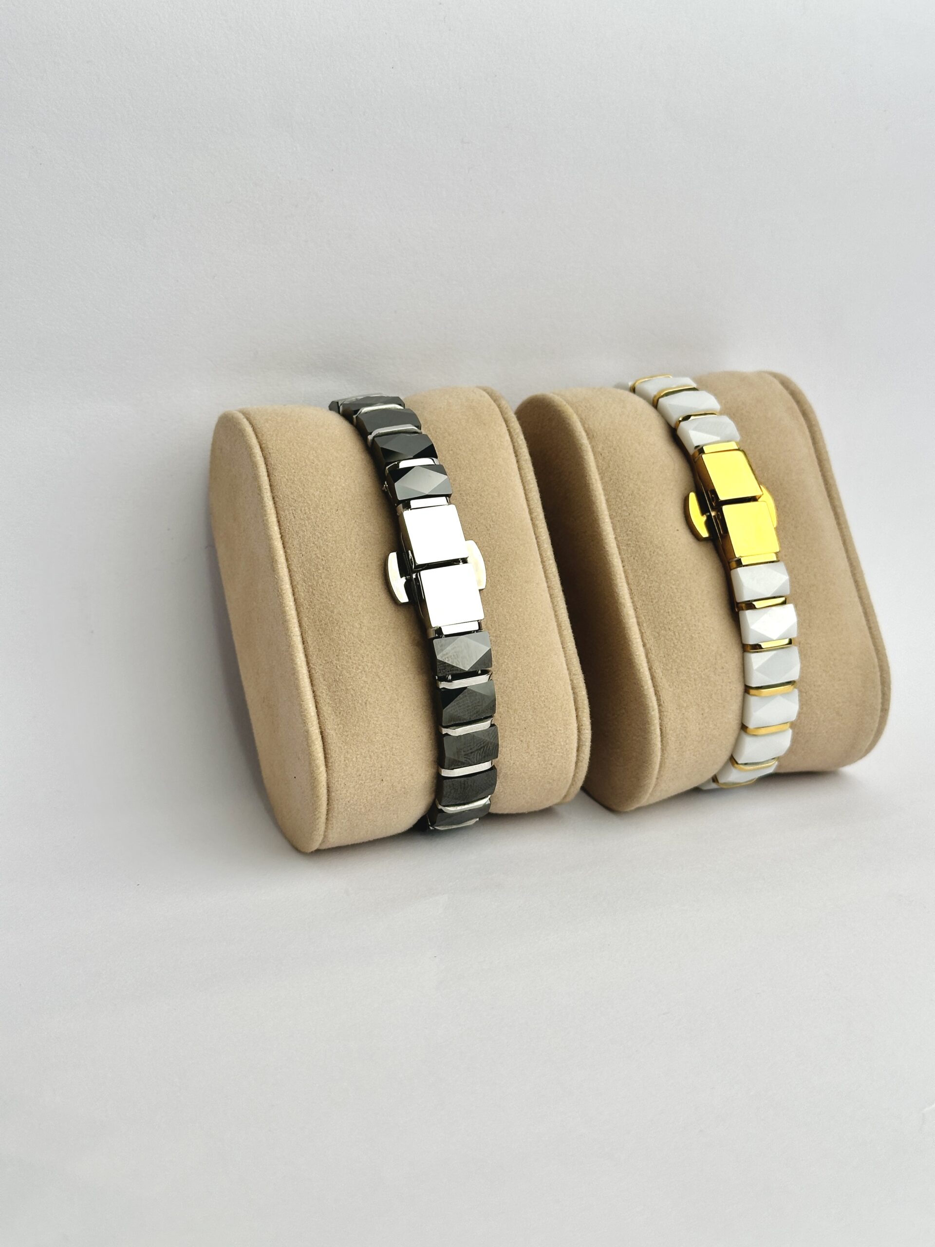 IMG_3557 100% Original Ceramic And SS Made 10 mm Wide Men’s Bracelet - Image 1