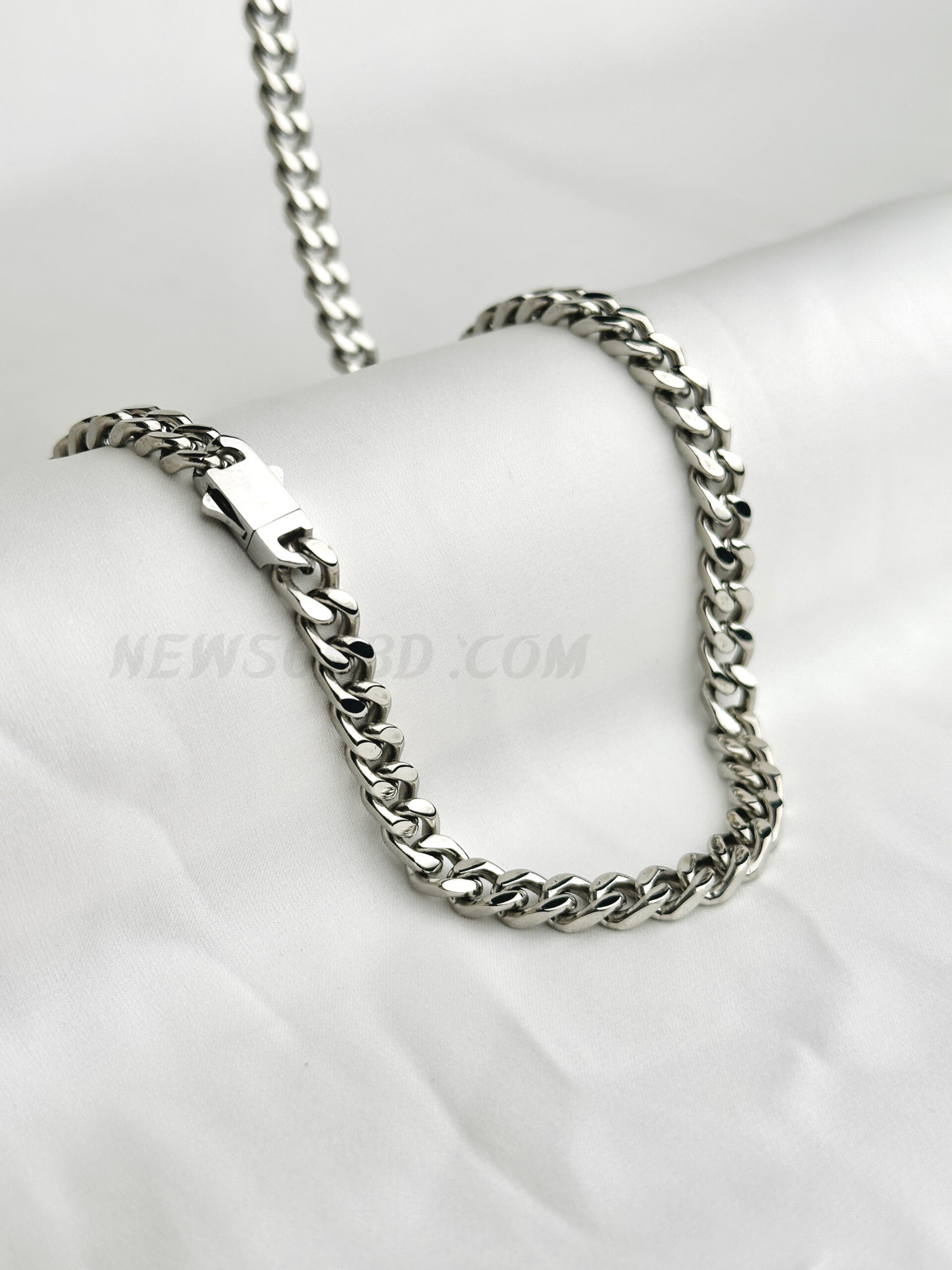 4AA89075-B88D-4019-BC4A-3A75B8221B88 100% SS 8mm Wide Chunky Heavy Curb Chain - Image 1