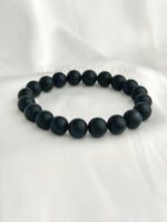 AA Black Onyx Matt Finish 10mm Round Beads Stretch Bracelet - Image 4