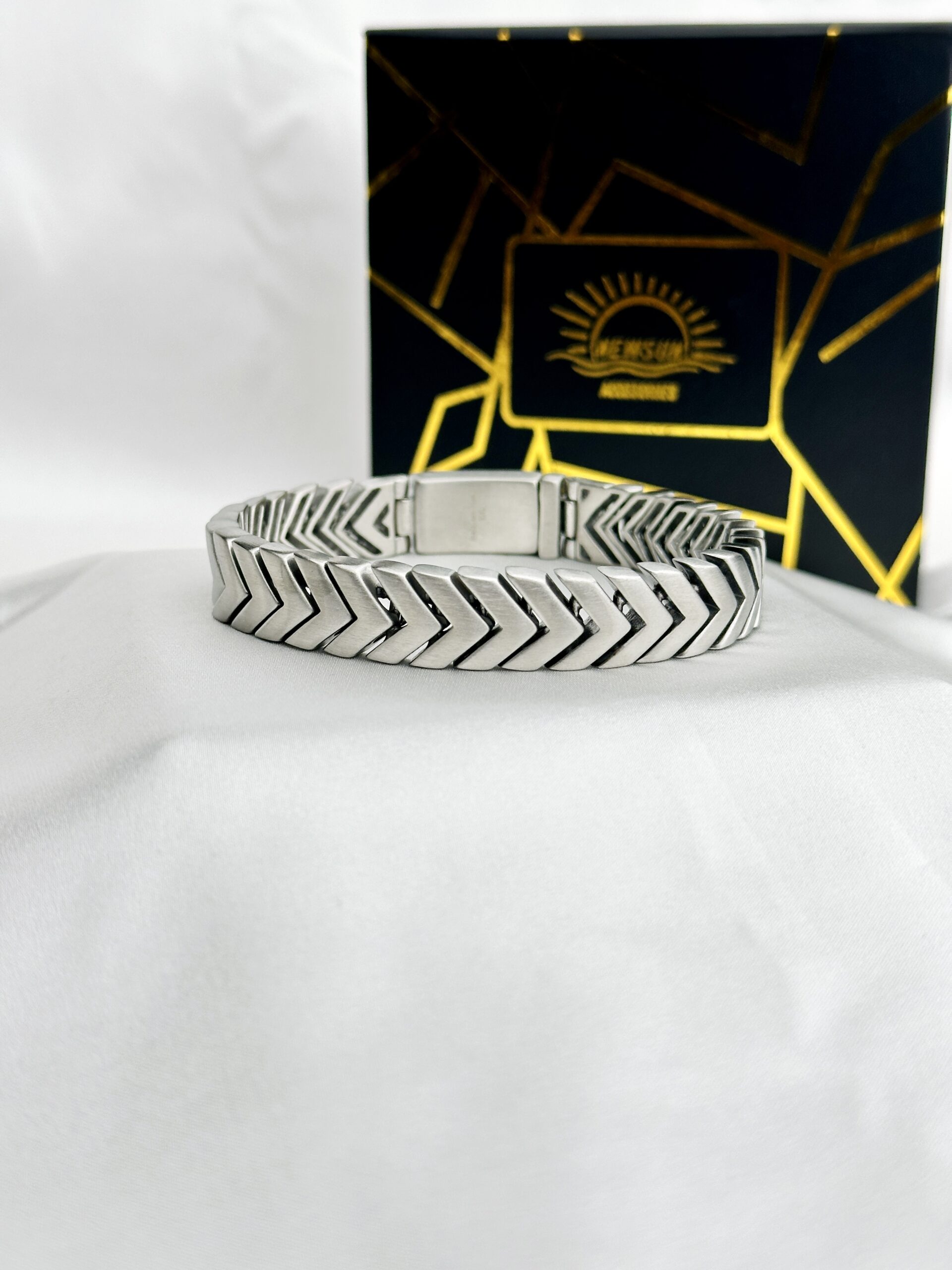 IMG_4167 100% SS Matt Snake Bone Link Clavicle Chain Stainless Steel Bangle - Image 1