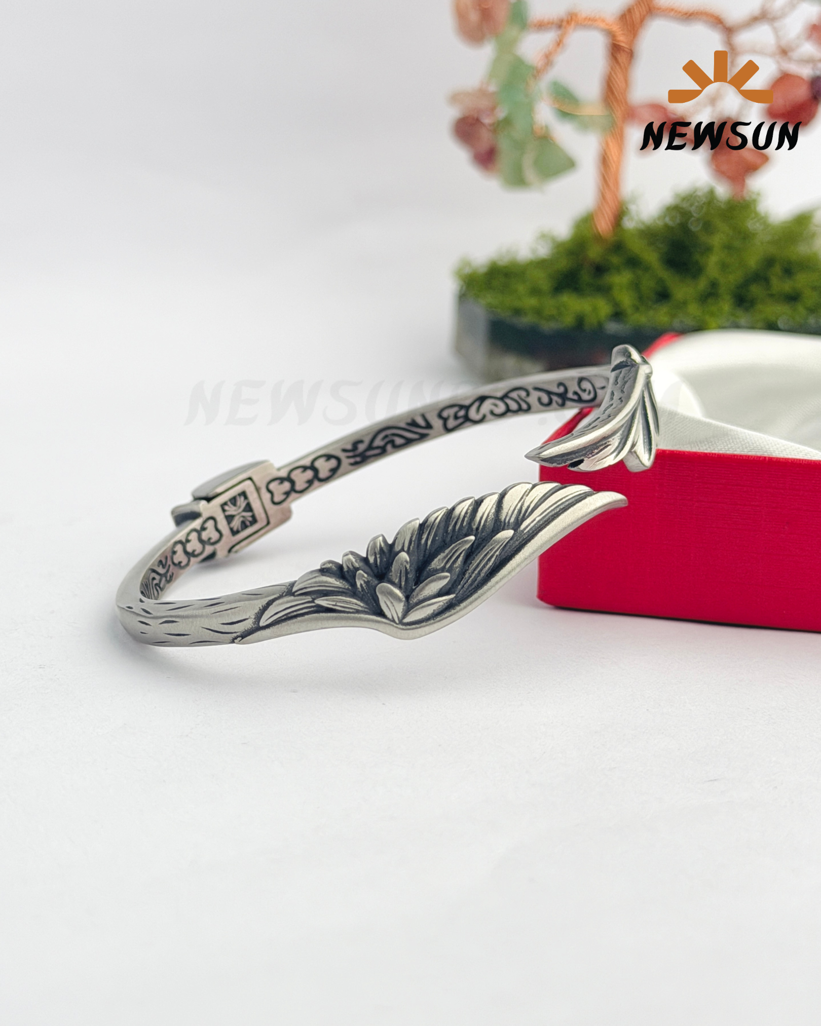 Code - B 520-221 100% Stainless Steel Angel Wings Cuff Bracelet - Image 1