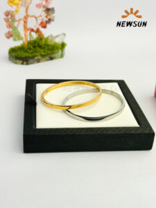 4mm Plan Bangle With Clasp