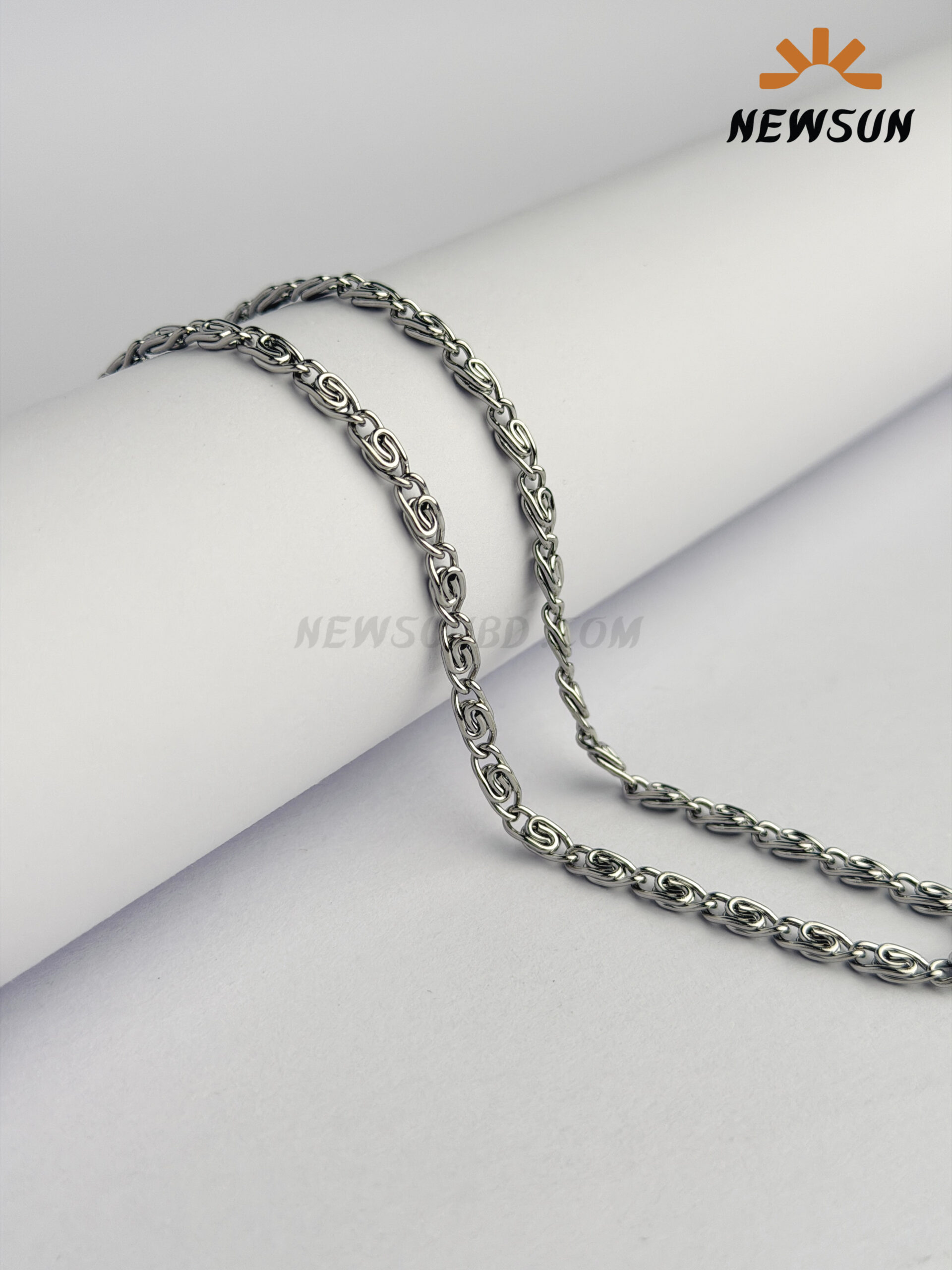 6317E6D7-33C0-4933-B2E5-5E9E5F809121 5 mm Men's Knot Link Chain - Image 1