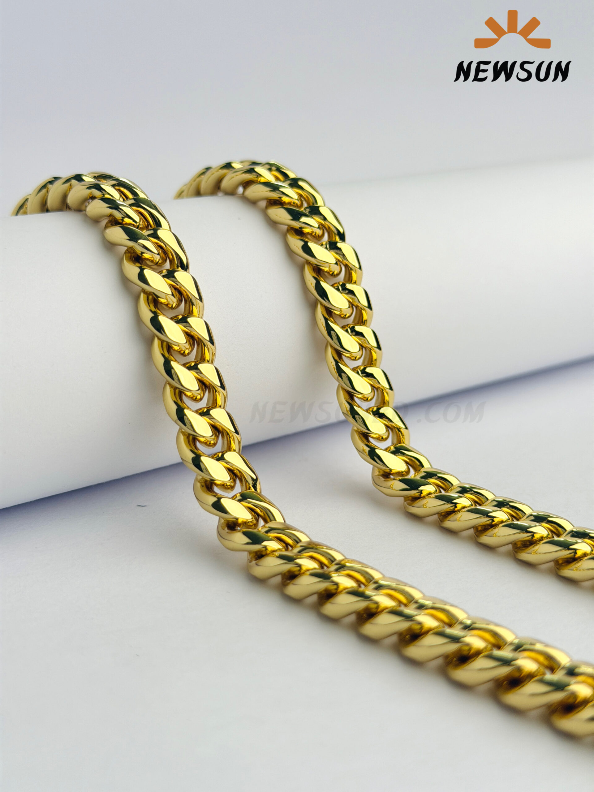 657BFB62-C236-455A-8B00-9AC469BEF6B8 100% 24k Yellow Gold Color 10MM Cuban link Chain For Men - Image 1