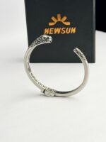 100% SS Tiger Head Cuff Bracelet - Image 3