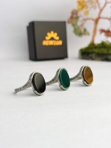 100% New Spinner Ring With Natural Stone