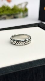 New Vintage Zipper Pattern Ring for Men - Image 2