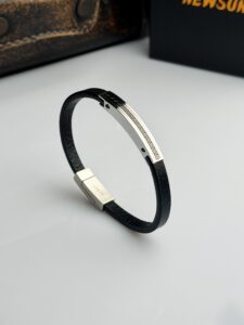 Meander minimalist Leather & Titanium Bangle