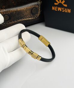 1 Caliber 6mm Sleek Leather & Titanium   Bracelet