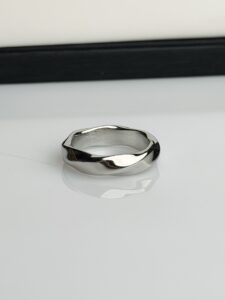 Apex  Wave Ring