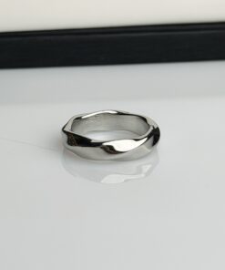 Apex  Wave Ring
